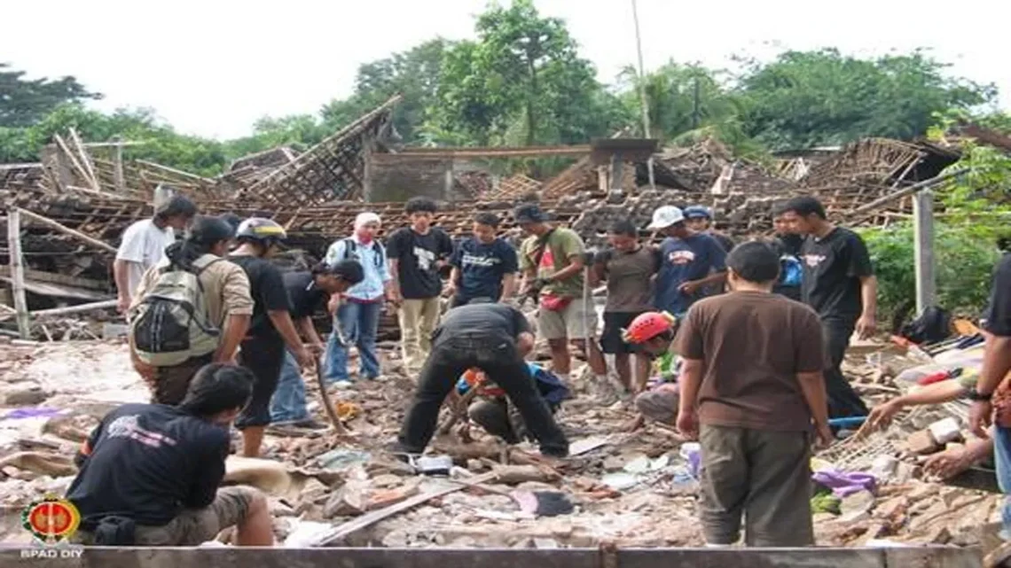 Kekhawatiran Warga dan Aparat Akibat Gempa 3 SR Guncang Bantul