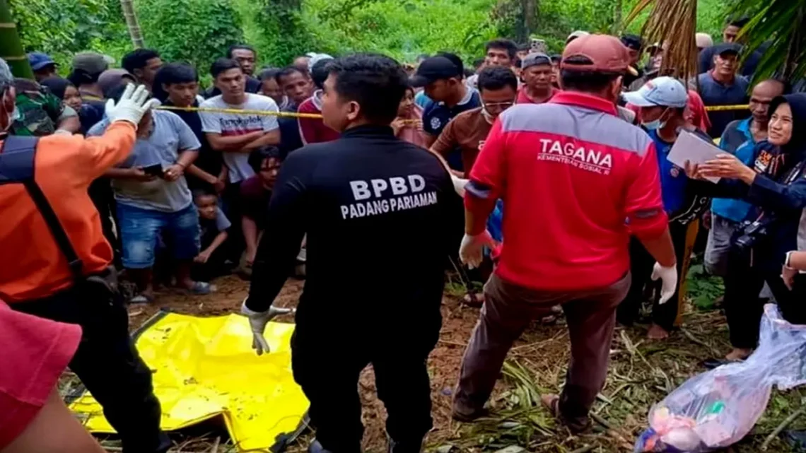 Polisi Menemukan Pakaian Gadis Penjual Gorengan yang Dibunuh di Pariaman