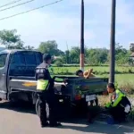 Pikap Angkut Mahasiswa Terbalik di Persawahan 1 Orang Tewas